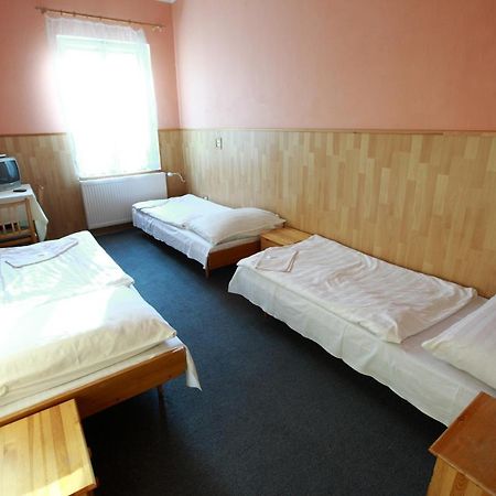 Hotel Slavie Klášterec nad Ohří Exteriör bild