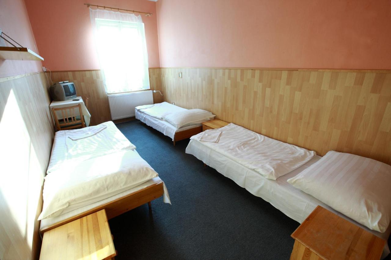 Hotel Slavie Klášterec nad Ohří Exteriör bild