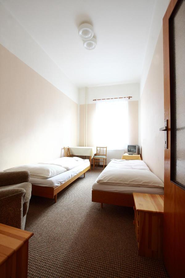 Hotel Slavie Klášterec nad Ohří Exteriör bild