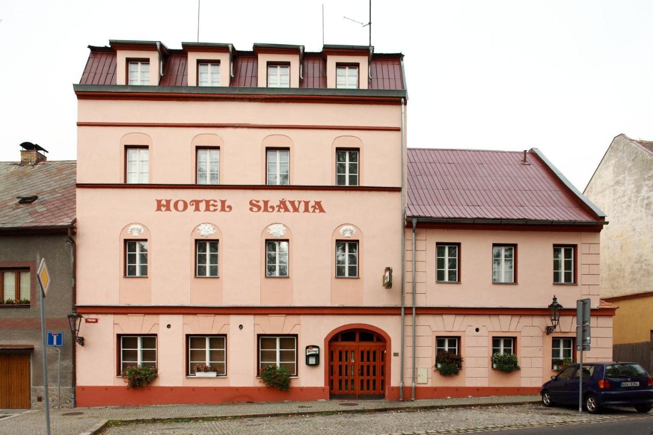 Hotel Slavie Klášterec nad Ohří Exteriör bild
